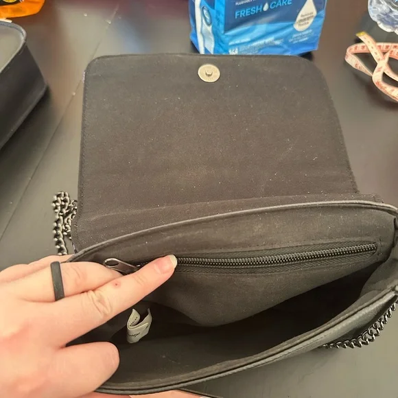 Loungefly Disney Villains Flocked Crossbody Metal Chain Purse Bag Purple Black - Picture 6 of 15